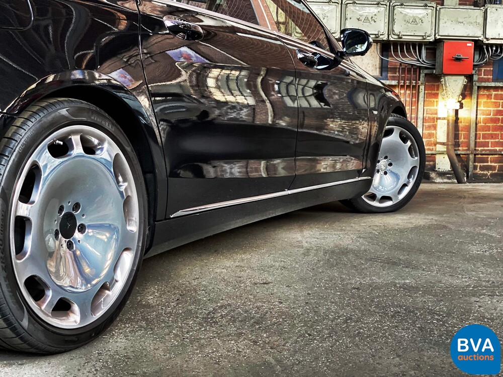 Mercedes-Benz S600 Maybach V12 530hp 2015.