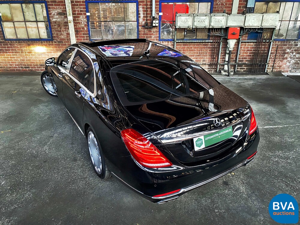 Mercedes-Benz S600 Maybach V12 530hp 2015.