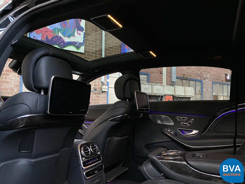 Mercedes-Benz S600 Maybach V12 530hp 2015.