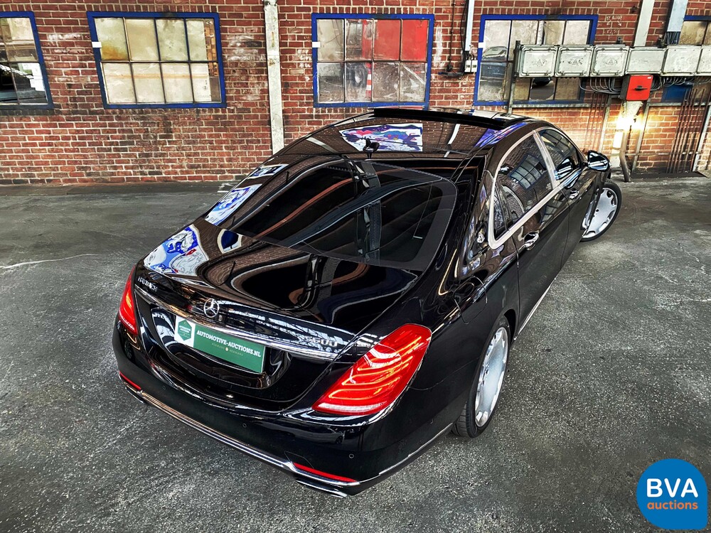 Mercedes-Benz S600 Maybach V12 530hp 2015.