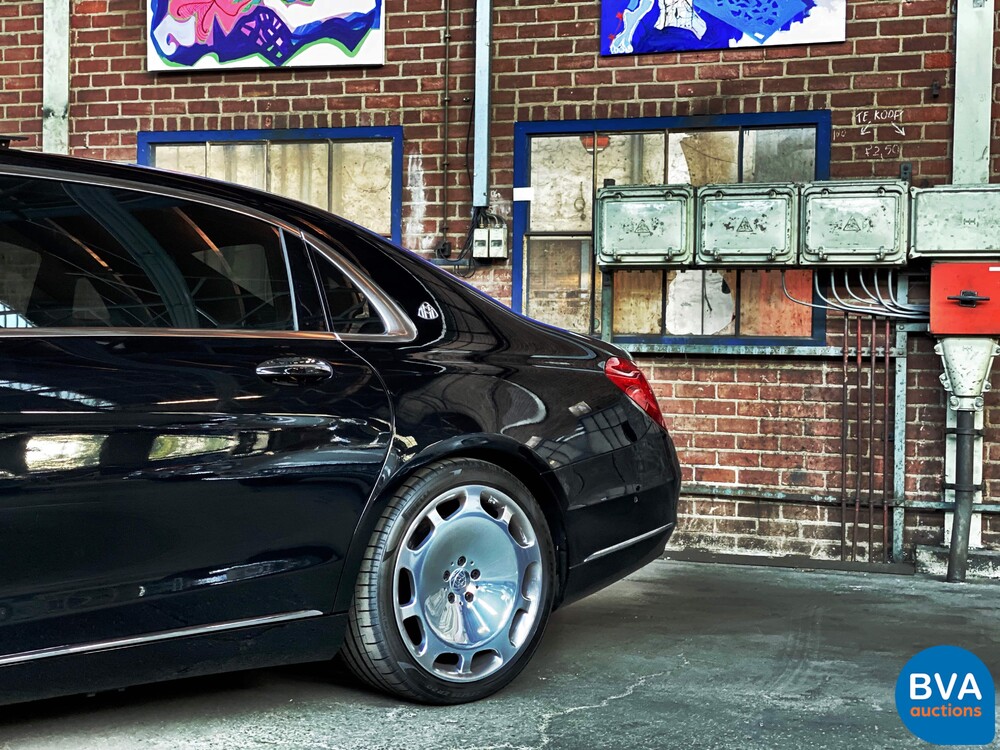 Mercedes-Benz S600 Maybach V12 530hp 2015.