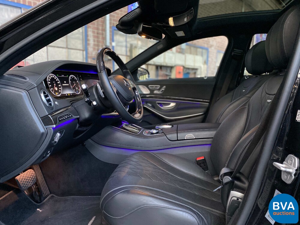 Mercedes-Benz S600 Maybach V12 530hp 2015.
