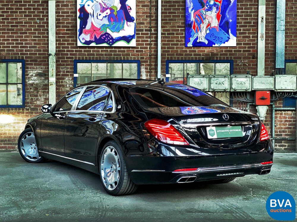 Mercedes-Benz S600 Maybach V12 530hp 2015.