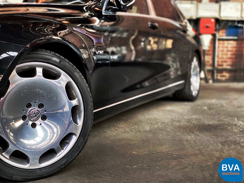 Mercedes-Benz S600 Maybach V12 530hp 2015.