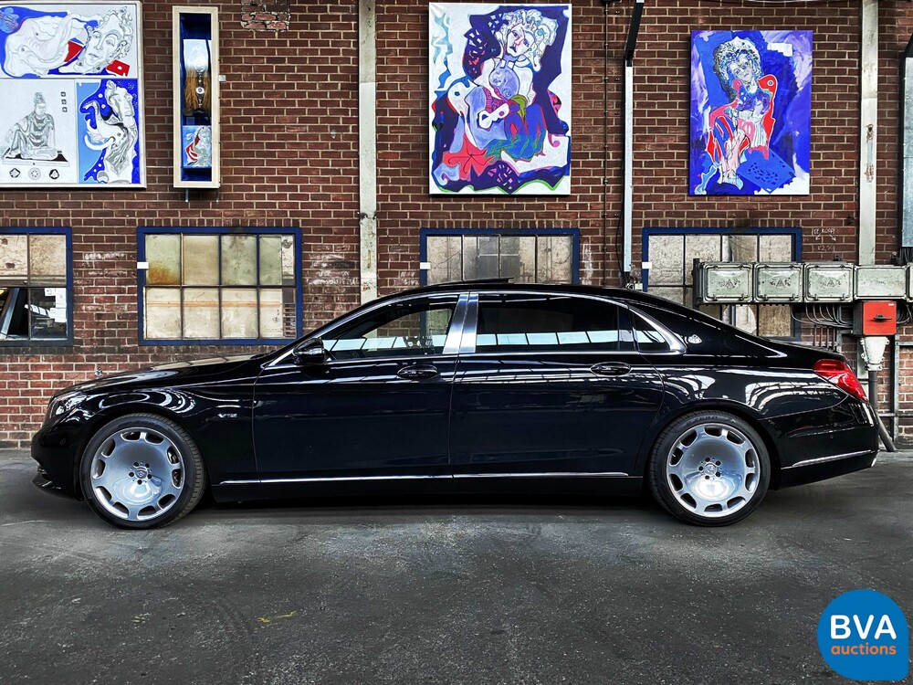 Mercedes-Benz S600 Maybach V12 530hp 2015.