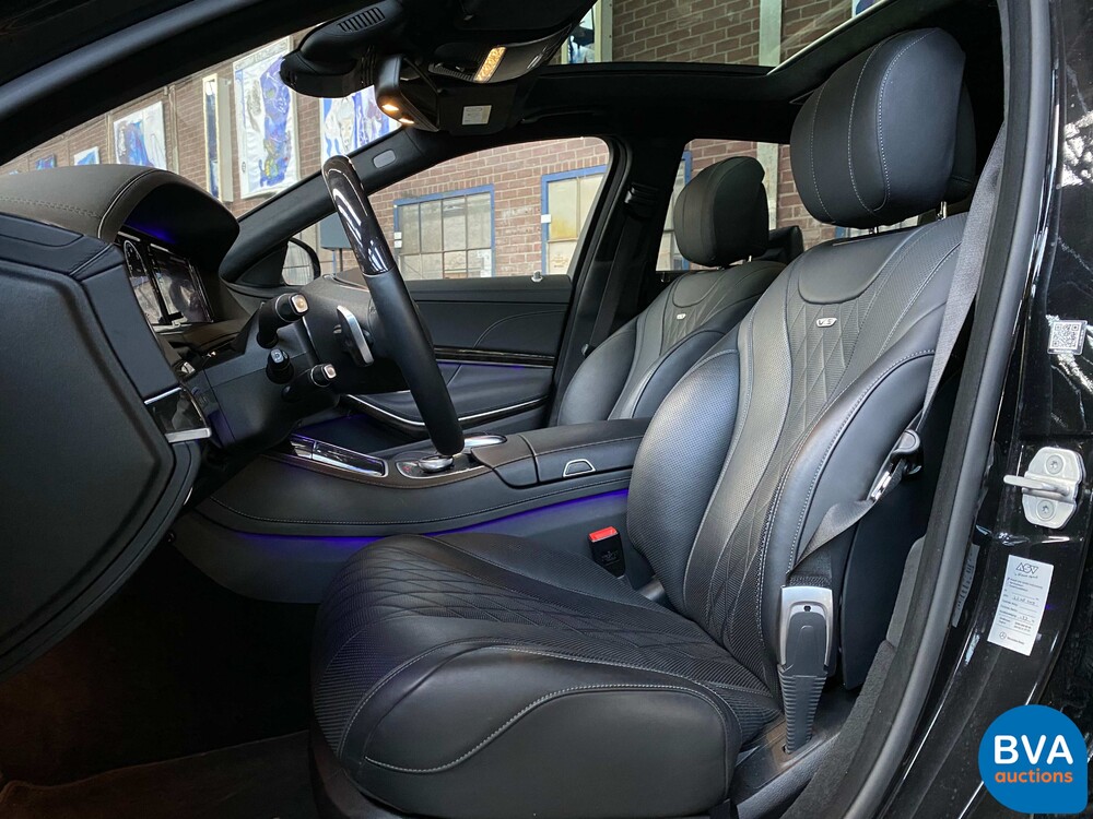 Mercedes-Benz S600 Maybach V12 530hp 2015.