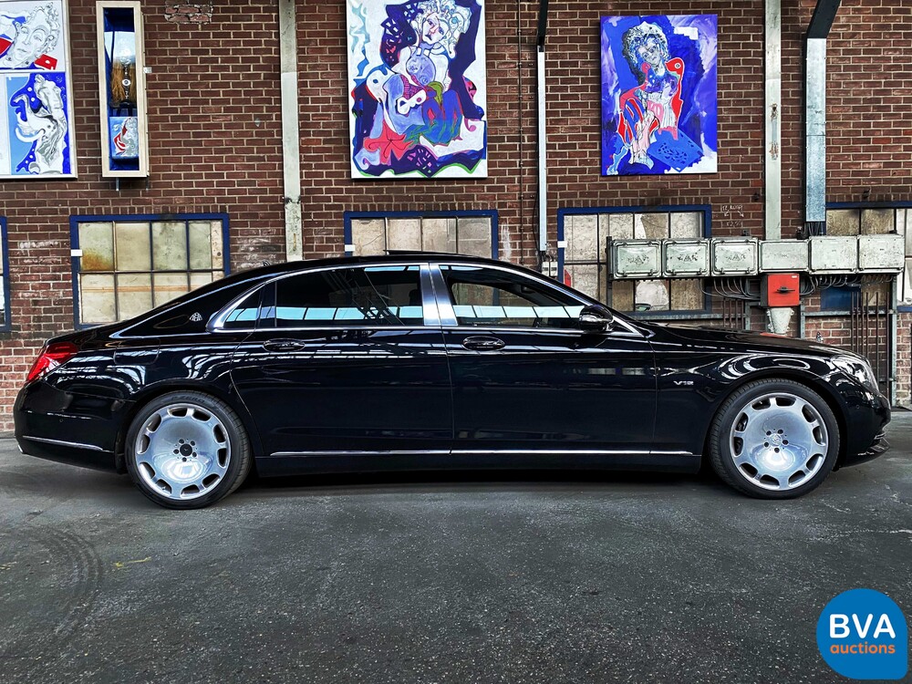 Mercedes-Benz S600 Maybach V12 530hp 2015.