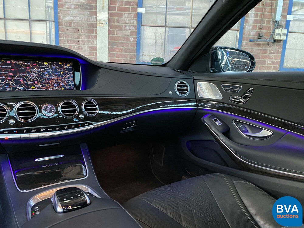 Mercedes-Benz S600 Maybach V12 530hp 2015.
