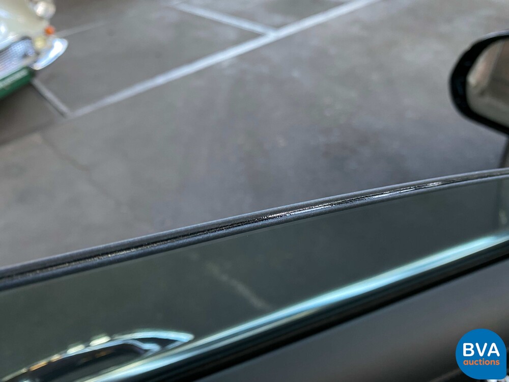 Mercedes-Benz S600 Maybach V12 530hp 2015.