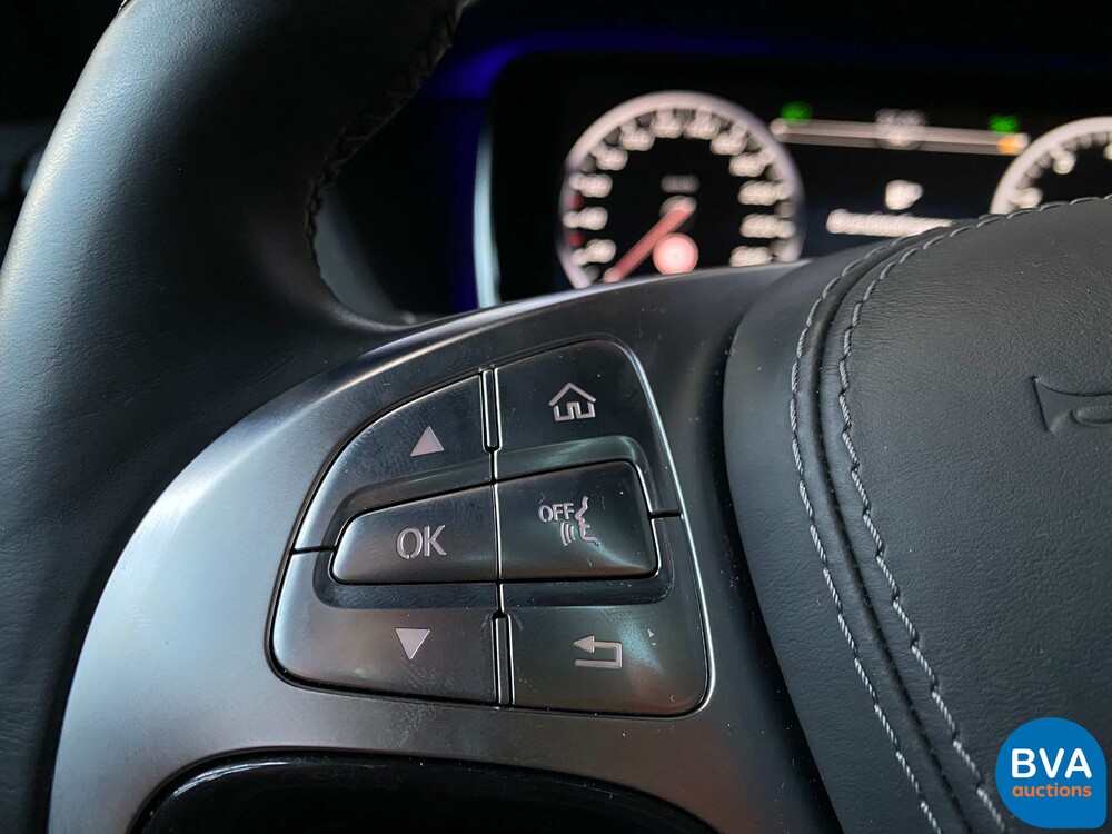 Mercedes-Benz S600 Maybach V12 530hp 2015.