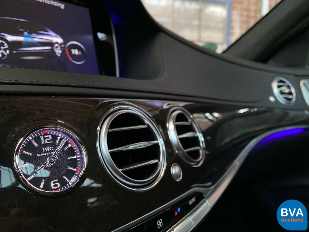 Mercedes-Benz S600 Maybach V12 530hp 2015.