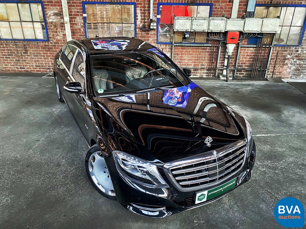 Mercedes-Benz S600 Maybach V12 530hp 2015.