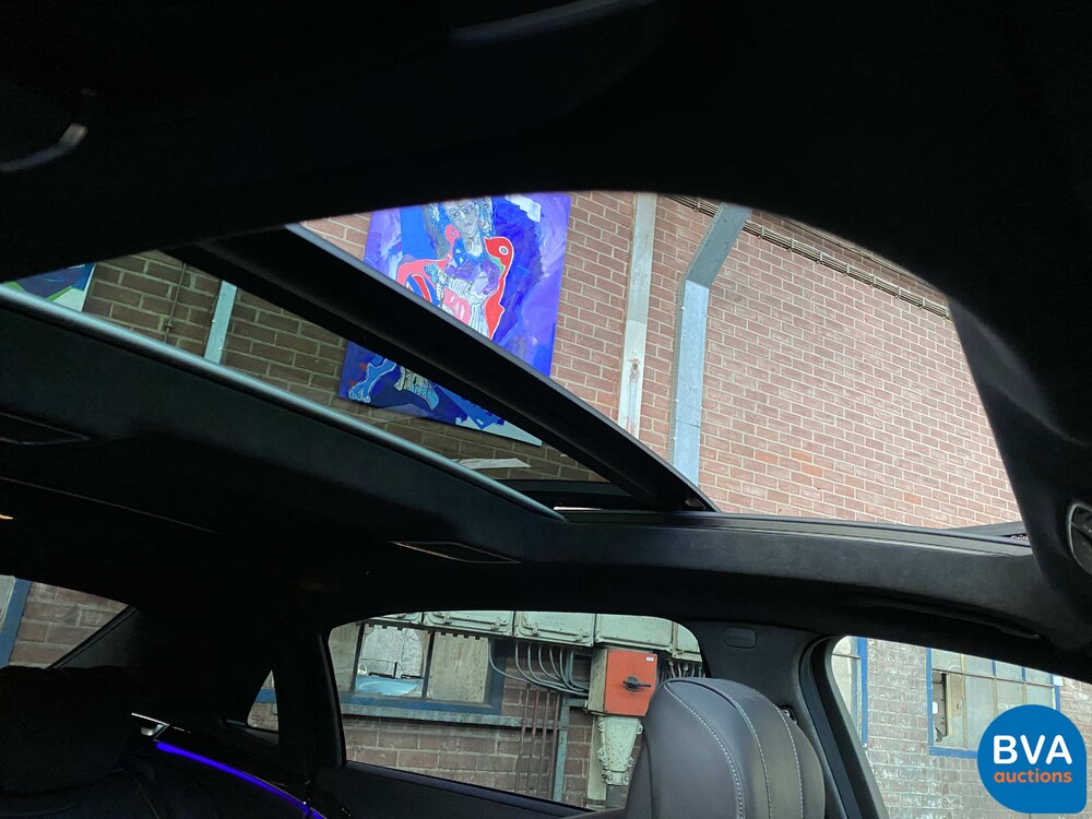 Mercedes-Benz S600 Maybach V12 530hp 2015.