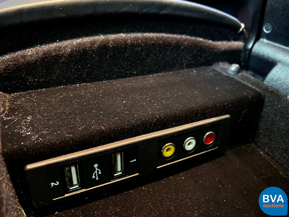 Mercedes-Benz S600 Maybach V12 530hp 2015.