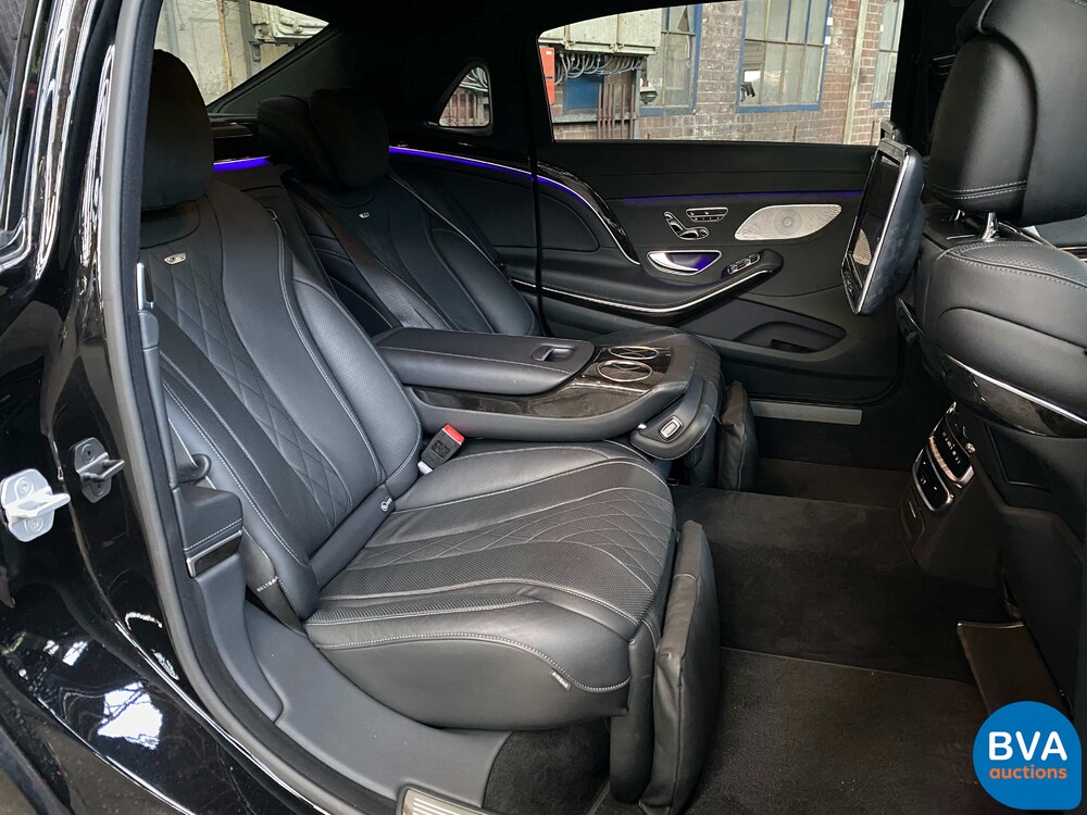 Mercedes-Benz S600 Maybach V12 530hp 2015.