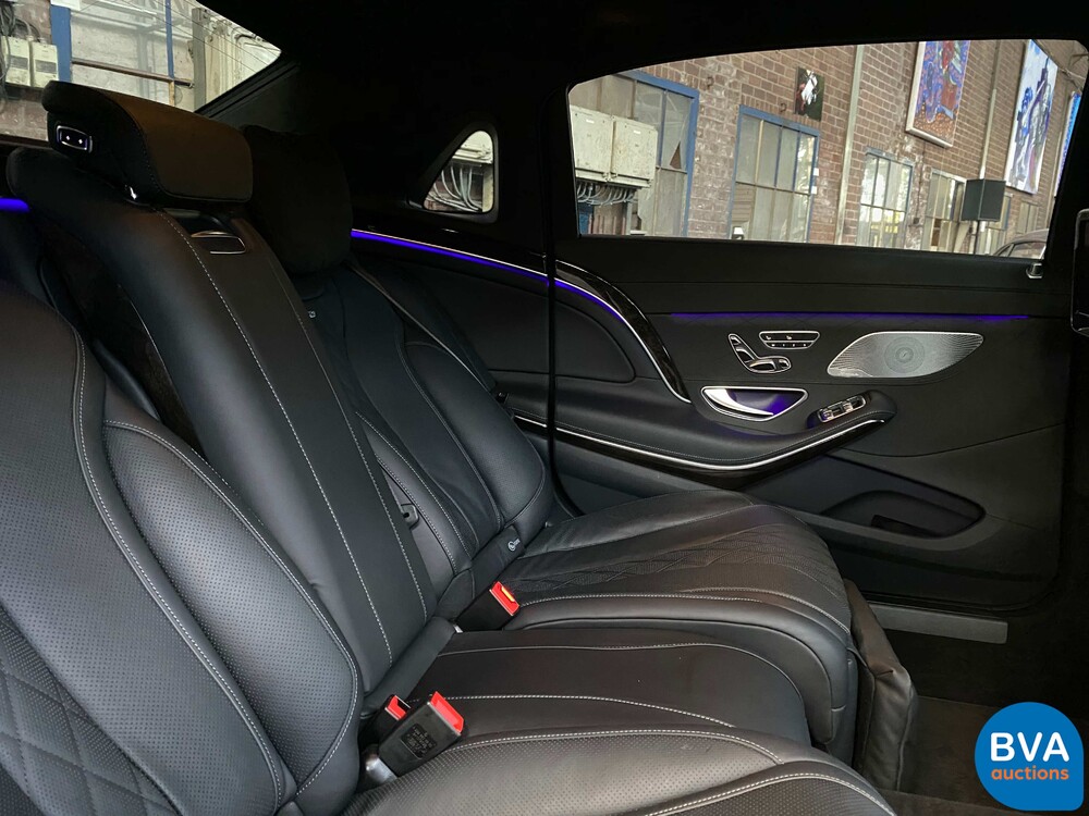 Mercedes-Benz S600 Maybach V12 530hp 2015.