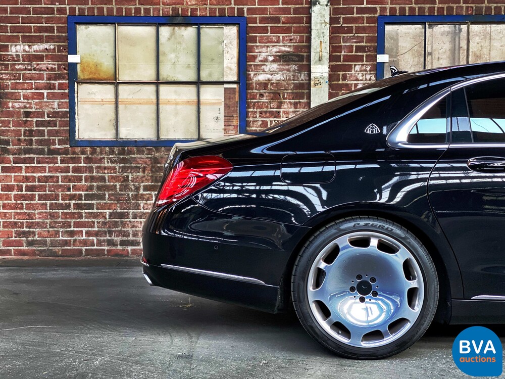 Mercedes-Benz S600 Maybach V12 530hp 2015.