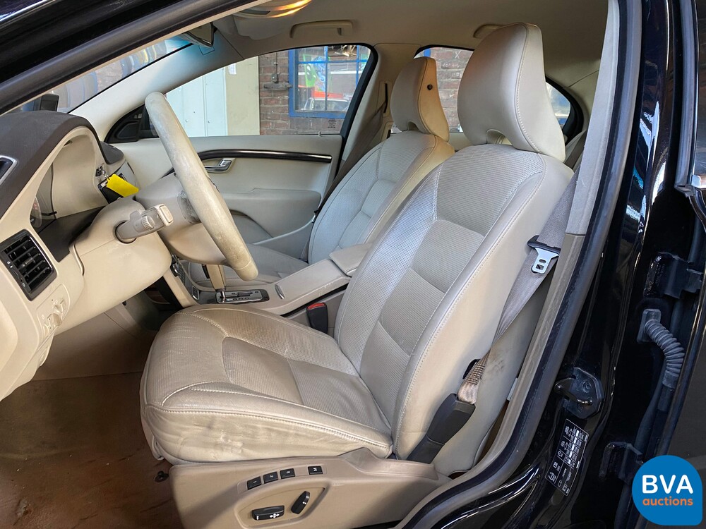 Volvo S80 4.4 V8 AWD Automatik 315 PS Original NL, 30-TS-FS.