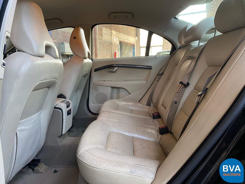 Volvo S80 4.4 V8 AWD Automatik 315 PS Original NL, 30-TS-FS.