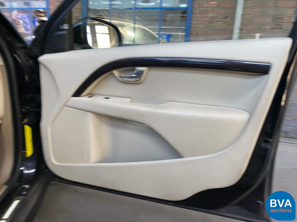 Volvo S80 4.4 V8 AWD Automatik 315 PS Original NL, 30-TS-FS.