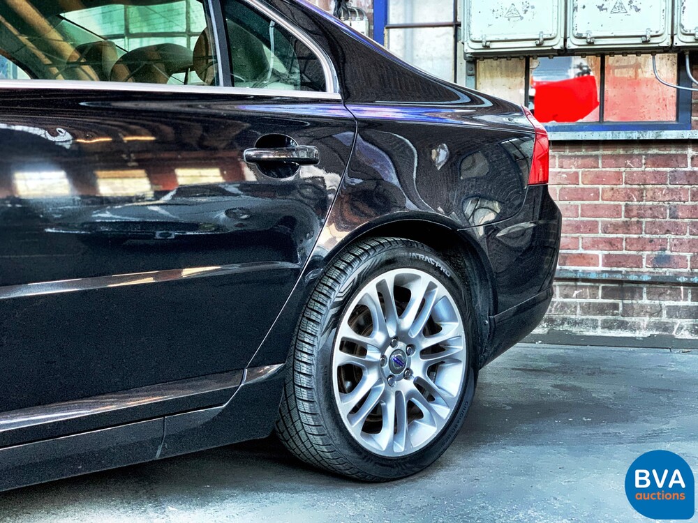 Volvo S80 4.4 V8 AWD Automatik 315 PS Original NL, 30-TS-FS.