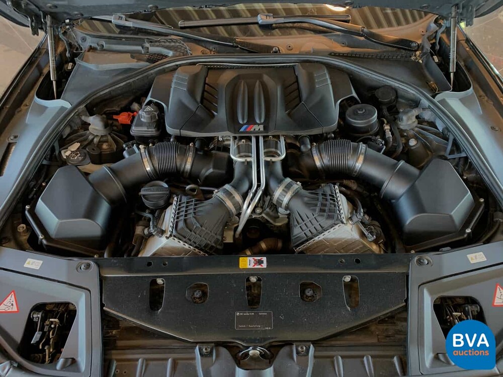 BMW M5 560hp 4.4 V8 M-DCT Sedan 5-Series Shadow Original NL, 09-XTP-6.