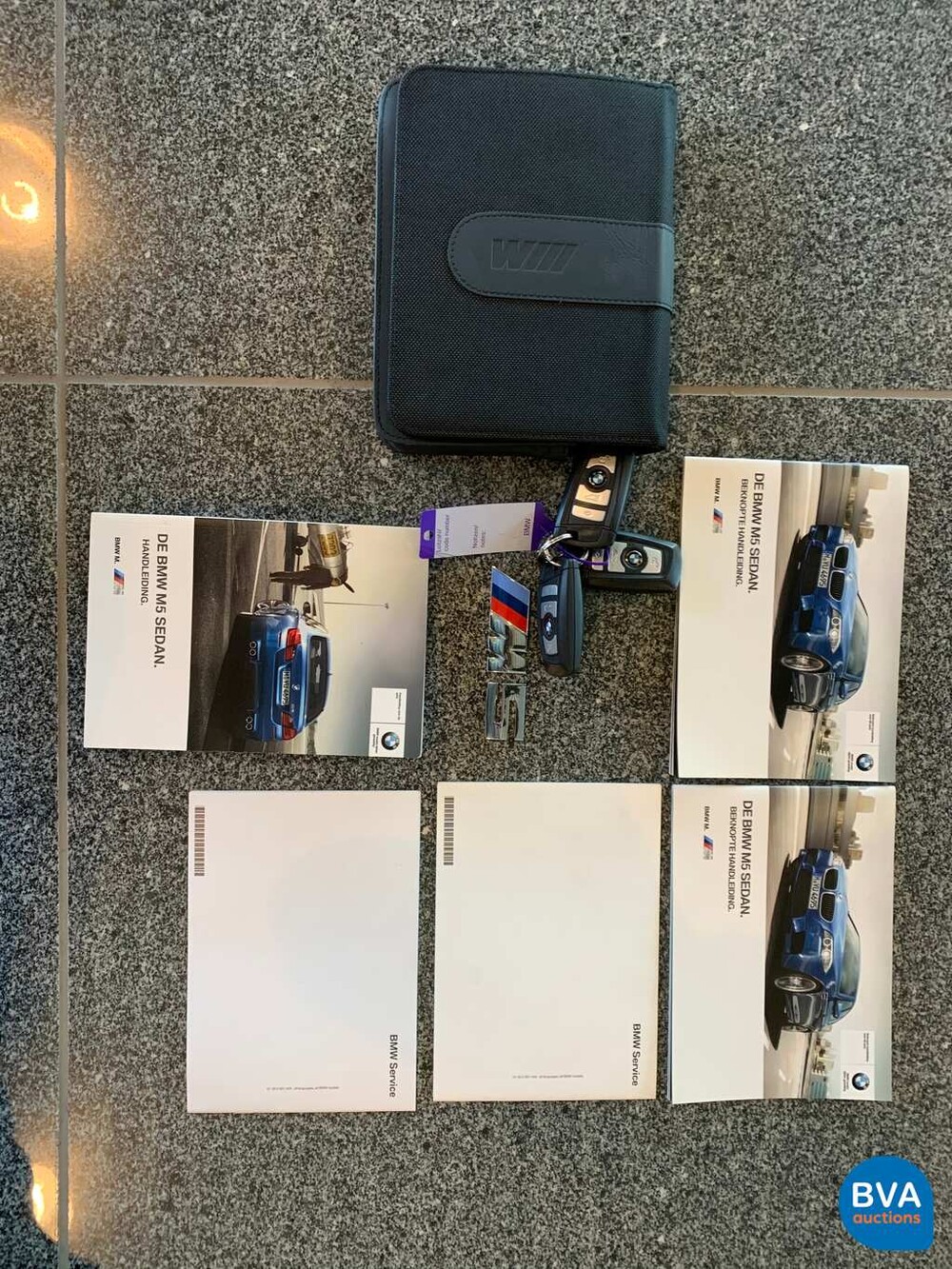 BMW M5 560hp 4.4 V8 M-DCT Sedan 5-Series Shadow Original NL, 09-XTP-6.