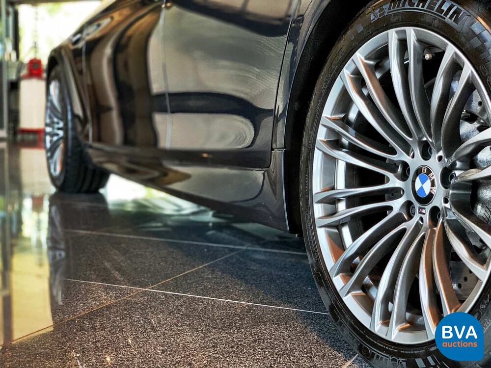 BMW M5 560hp 4.4 V8 M-DCT Sedan 5-Series Shadow Original NL, 09-XTP-6.