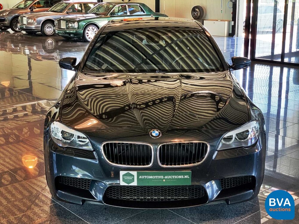 BMW M5 560hp 4.4 V8 M-DCT Sedan 5-Series Shadow Original NL, 09-XTP-6.