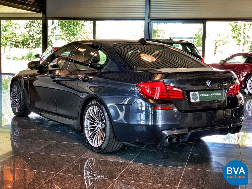 BMW M5 560hp 4.4 V8 M-DCT Sedan 5-Series Shadow Original NL, 09-XTP-6.