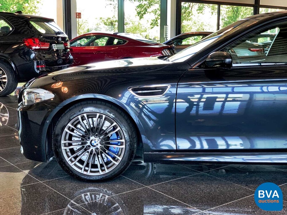 BMW M5 560hp 4.4 V8 M-DCT Sedan 5-Series Shadow Original NL, 09-XTP-6.