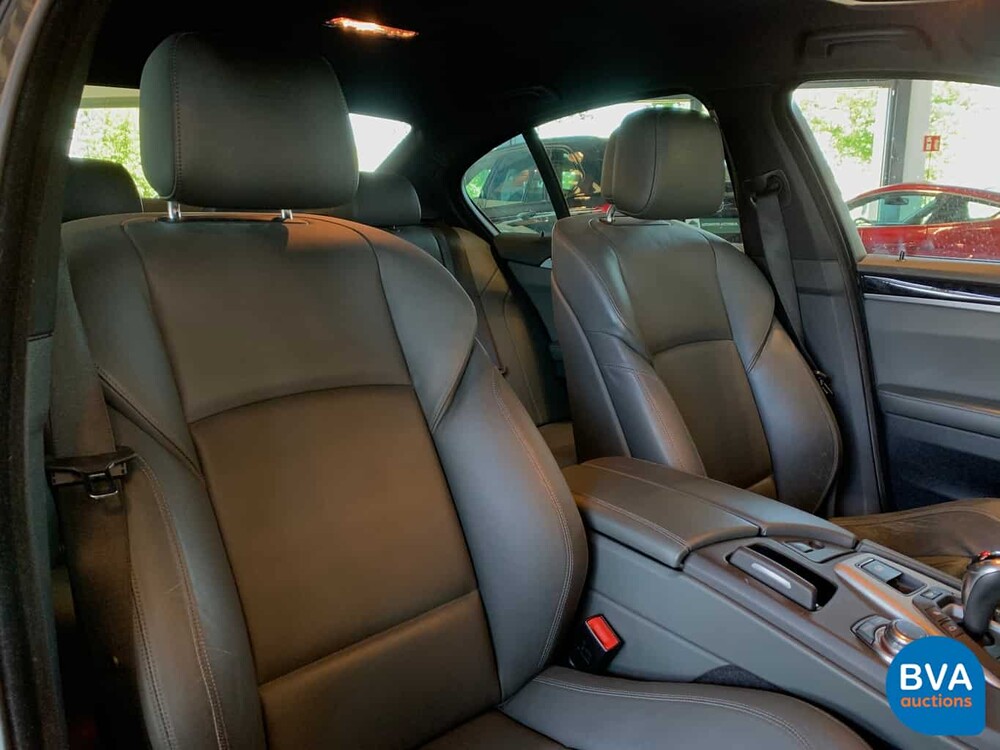 BMW M5 560hp 4.4 V8 M-DCT Sedan 5-Series Shadow Original NL, 09-XTP-6.