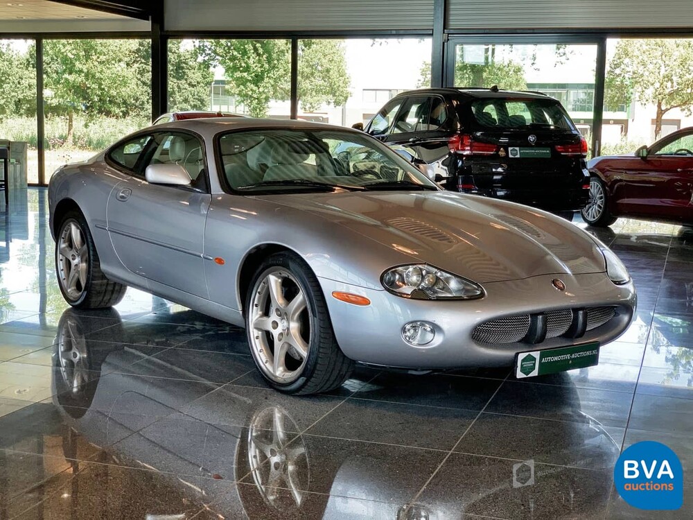 Jaguar XKR Coupé 4.0 V8 363pk -17.000km!- 2001, TR-943-K
