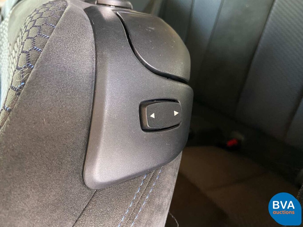 BMW M235i Coupé M-Performance -Handgeschakeld!- 326pk 2014, HG-019-V