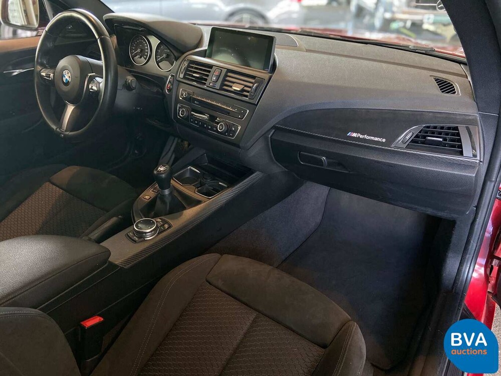 BMW M235i Coupé M-Performance -Handgeschakeld!- 326pk 2014, HG-019-V
