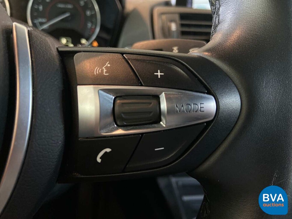 BMW M235i Coupé M-Performance -Handgeschakeld!- 326pk 2014, HG-019-V