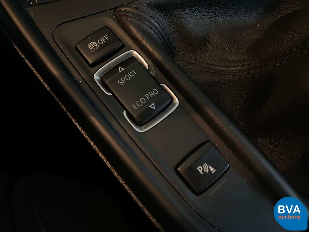 BMW M235i Coupé M-Performance -Handgeschakeld!- 326pk 2014, HG-019-V