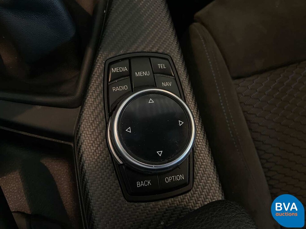 BMW M235i Coupé M-Performance -Handgeschakeld!- 326pk 2014, HG-019-V