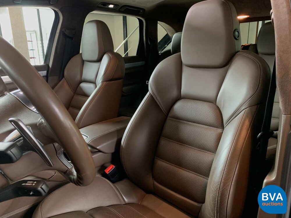 Porsche Cayenne Turbo 4.8 V8 500pk 2013, 9-TTN-90