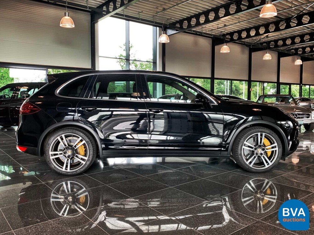 Porsche Cayenne Turbo 4.8 V8 500pk 2013, 9-TTN-90