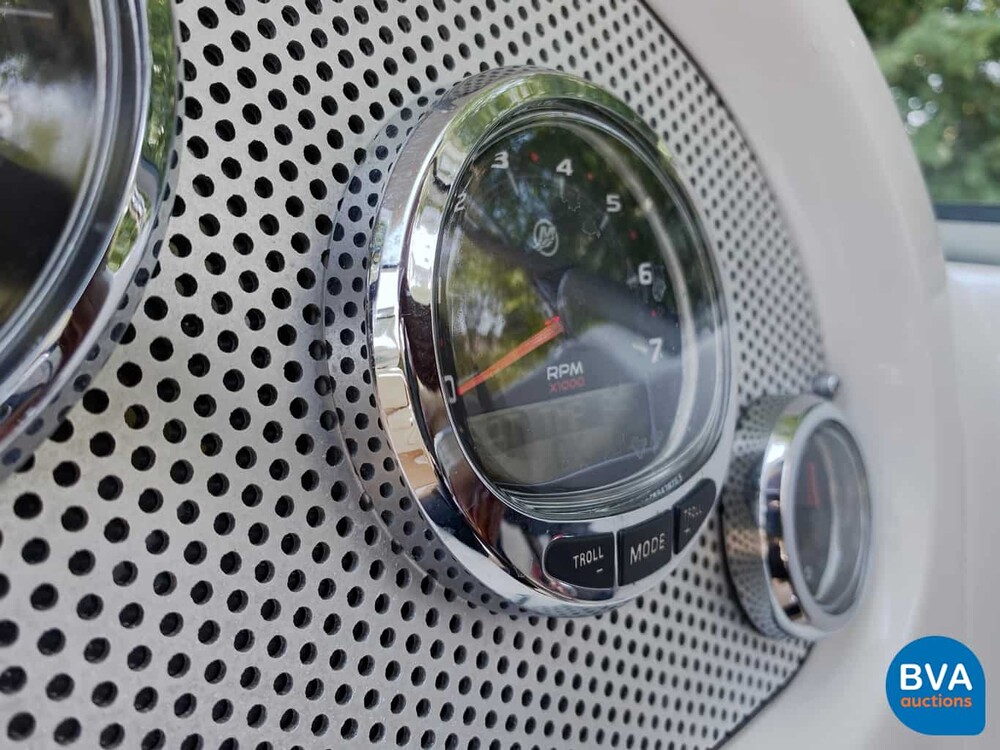 Chris Craft Launch 25 Mercruiser V8 MAG350 5.7MPi 2015.