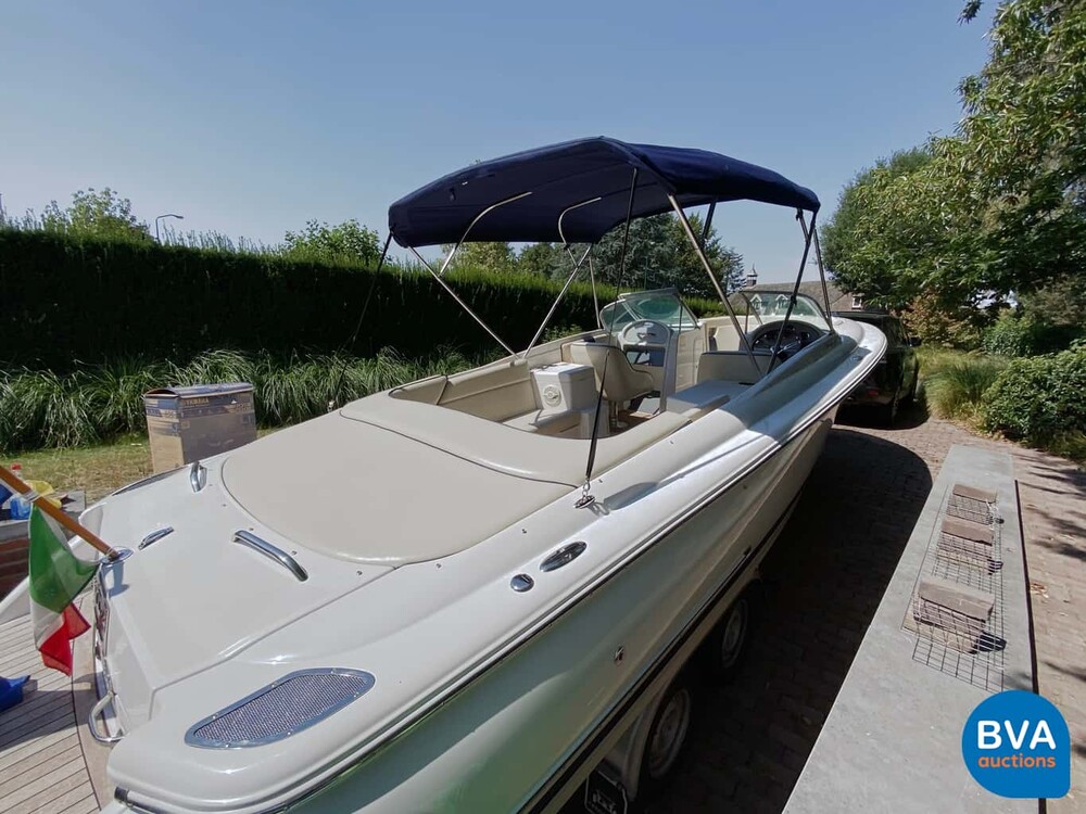 Chris Craft Launch 25 Mercruiser V8 MAG350 5.7MPi 2015.