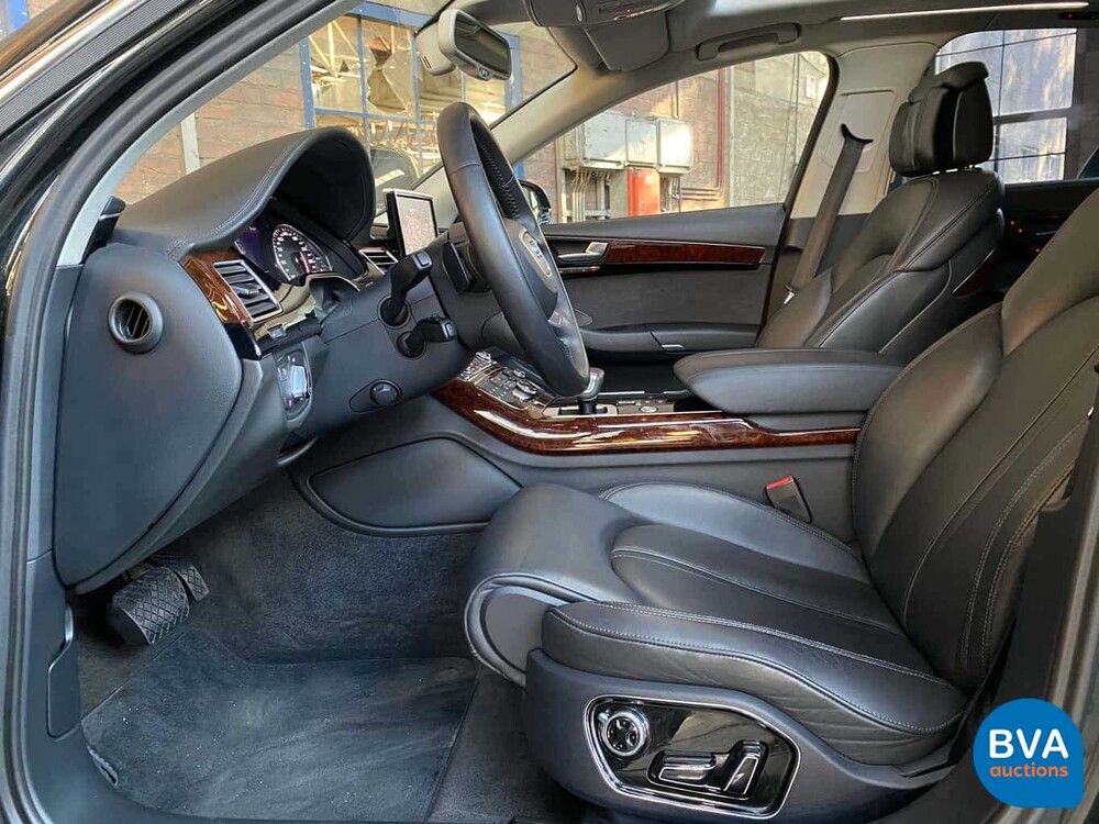 Audi A8 4.2 FSI Quattro Lang 371 PS 2011, TV-019-D.