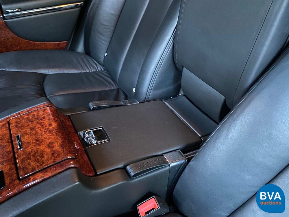 Maybach 57 5.5 V12 550 PS 2007.