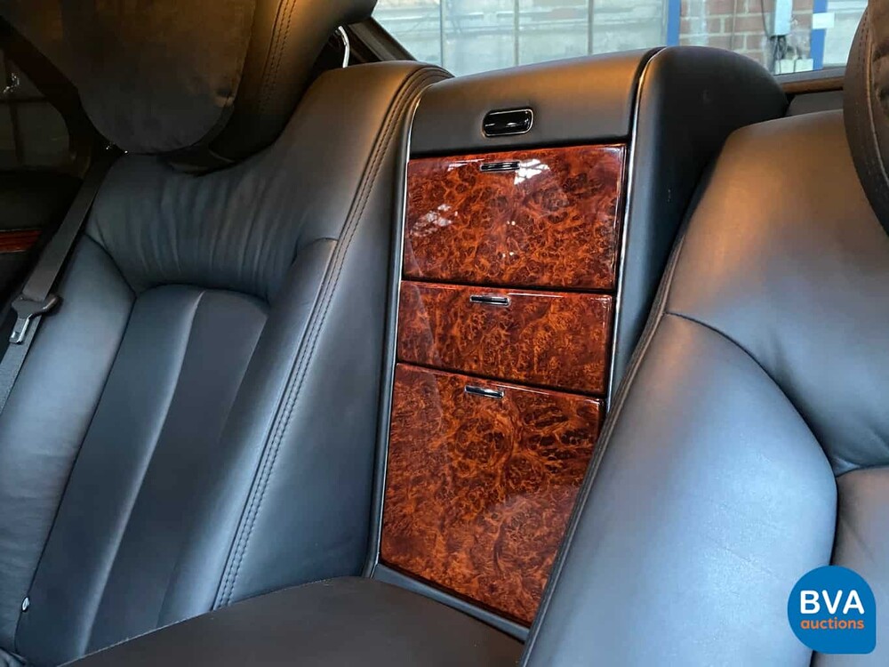 Maybach 57 5.5 V12 550 PS 2007.