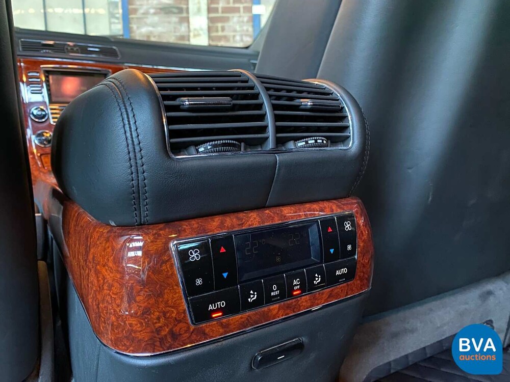 Maybach 57 5.5 V12 550 PS 2007.