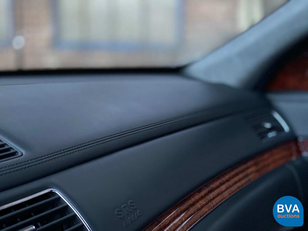 Maybach 57 5.5 V12 550 PS 2007.