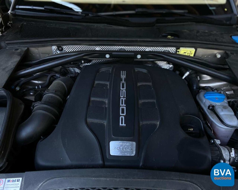 Porsche Macan S 258 PS 3.0D 2015, 5-ZHF-01.