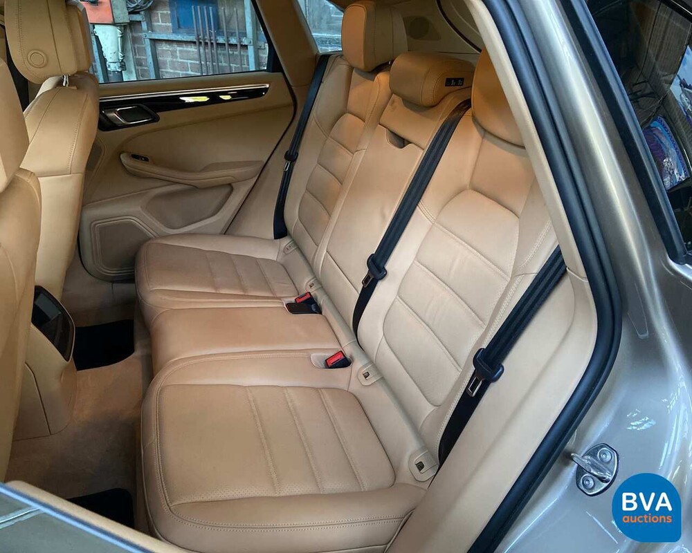 Porsche Macan S 258 PS 3.0D 2015, 5-ZHF-01.