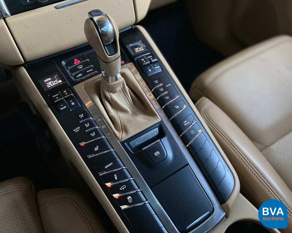 Porsche Macan S 258 PS 3.0D 2015, 5-ZHF-01.